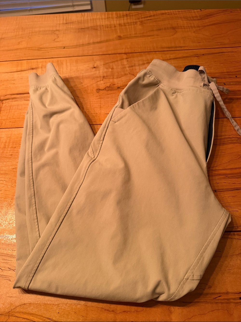 Bird dogs women’s khaki hiking joggers
